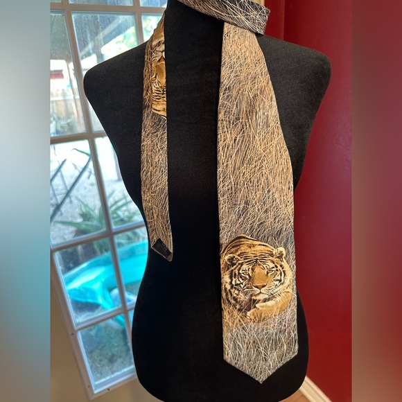 Endangered Species “Tiger Eyes” Tie by Simon Combes 1995 Wildlife Art Silk - Picture 1 of 5